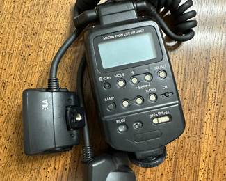 Canon twin lite