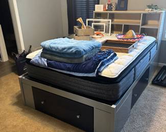 Storage bed 