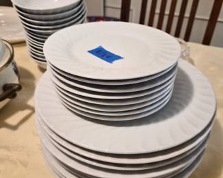 White plate & bowl set