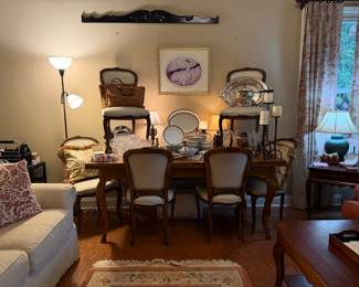 French Provincial style draw leaf dining table and 6 dining chairs