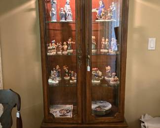 Curio cabinet 