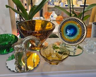 Beautiful art glass pieces 