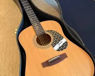 Jasmine by Takamine S35 acoustic guitar
