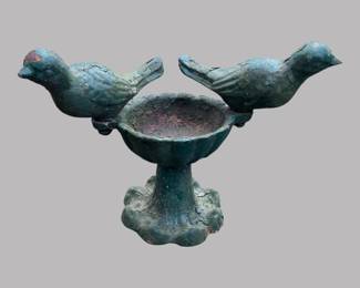 Tabletop Green Painted Iron Birdbath Display
