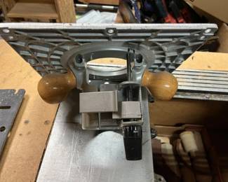 34 WorkbenchwithBuiltinRouterTable