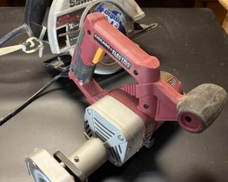 23 ChicagoElectricToeKickSawandCraftsmanCircularSaw