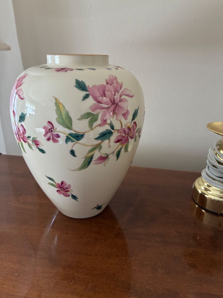 Lenox Barrington Collection 