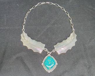 Vtg Native American Sterling & Turquoise Necklace