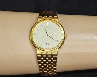  Vintage Seiko Men's Gold Tone Watch