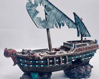 Pirate Shipwreck Aquariam decoration 