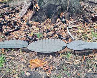 Three Piece Garden Alligator Set /yard statue 