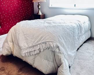 Twin Bed with Bedding , Excelent Condition