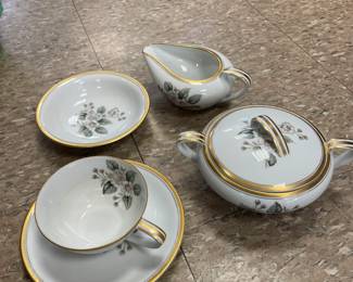 Noritake wild dog rose pattern China set
10-12 piece settings & serving pieces 
