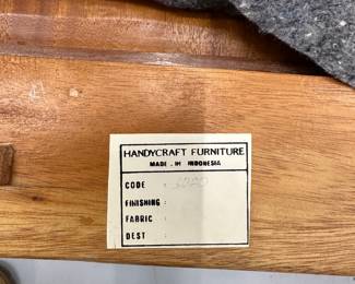 Handicraft partners desk 