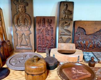 Collection of Antique & Vintage Wooden Butter Molds, Bread Boards & Carved Panels