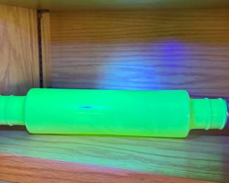 Vintage Uranium Glass Rolling Pin – Glows Under UV