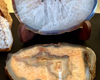 Polished agate geode slices with quartz crystal interiors