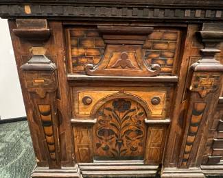 Italian Renaissance Revival credenza / buffet, late 19th century, value $2800 OBO