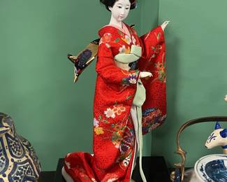 Japanese bijin doll , 20th century 1950s-1970s, value $150 OBO