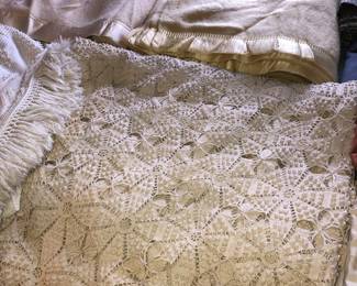 Vintage crocheted bedspread (double/full size), vintage wool blankets 