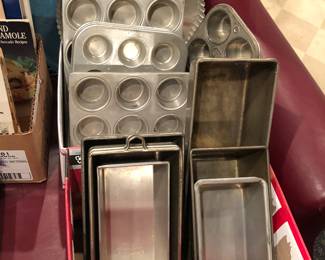 Muffin tins & loaf pans