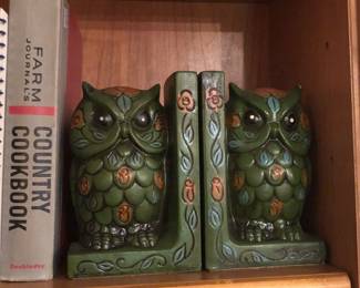 Adorable vintage owl bookends