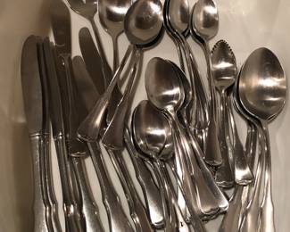 Oneida “Patrick Henry” stainless flatware 