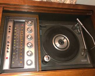 Interior of console stereo 