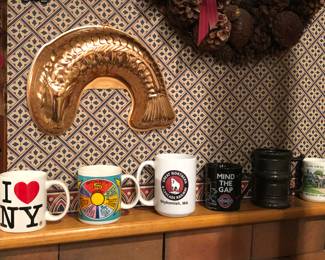 Fun coffee mugs, fish mold