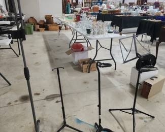 Music stands and guitar stands