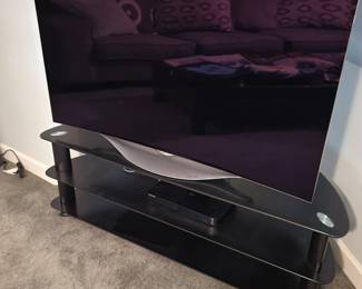 Black glass media stand