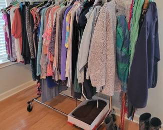 Womens clothing size Large