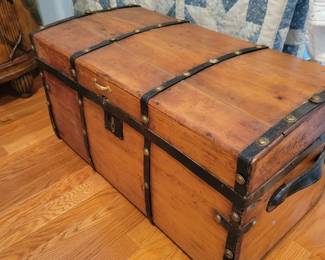 Steamer trunk
