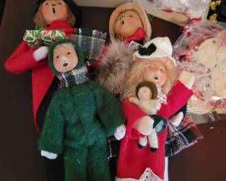 Byers Choice carolers