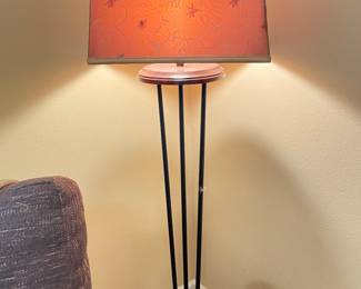 floor lamp
