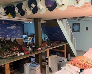 Platform for train set up houses trains 