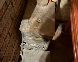 Wood burning cast iron stove