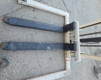 auctioncompanykc.com