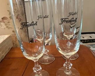 Freixenet Black Stemmed Champagne Flutes