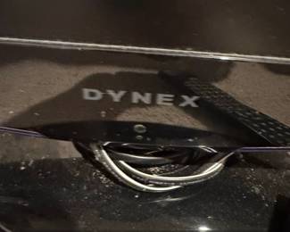 Dynex DXLDA p HD LCD TV or DVD Combo second image