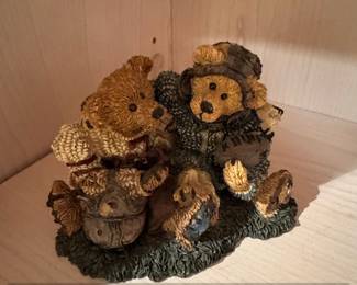 Boyds Bears Friends Football Buddies Figurine