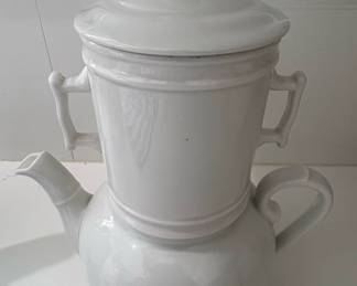 Apilco White Porcelain Coffee Pot with Infuser