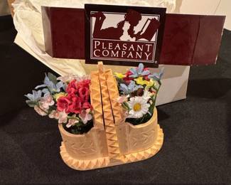 Pleasant Company Kirstens Salt Box with Flowers