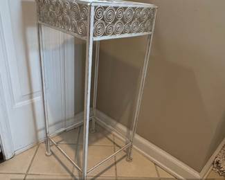 Vintage White Metal Garden Plant Stand Table