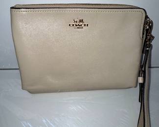 Coach Pebble Leather Corner Zip Wristlet