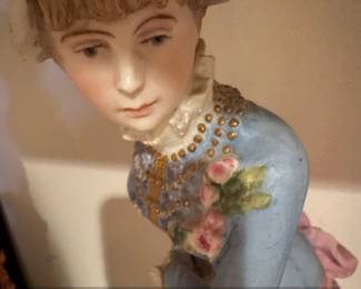 Porcelain Figurine of a Woman Playing Croquet, Sitzendorf second image