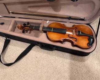 Acoustic Violin with Case and Bow