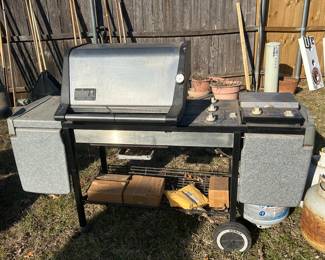 Weber gas grill- works but comes with new parts