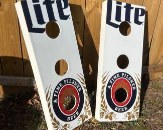 Disc throw yard game