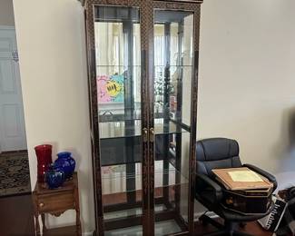 Vintage Pulaski Furniture Black Lacquer Chinoiserie Display Cabinet